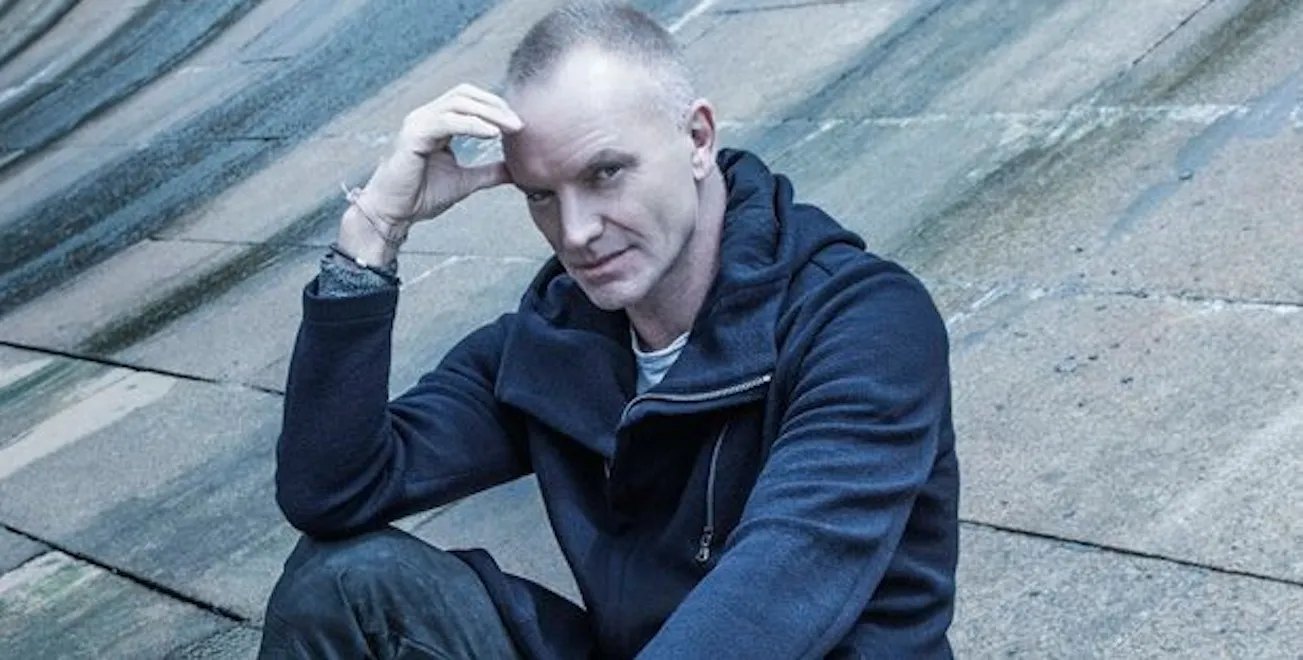 6919779-sting.jpg