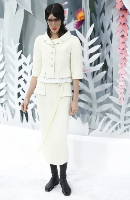 7351672-lato.jpg