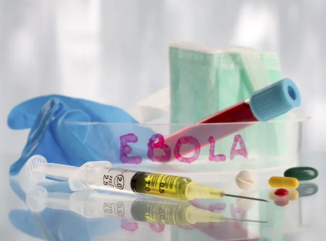 Pacjent zakażony ebolą uciekł z kliniki w Kongo. WHO: To może doprowadzić do nowego ataku wirusa