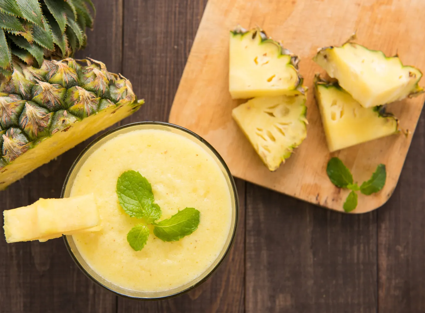 8365492-ananas.jpg