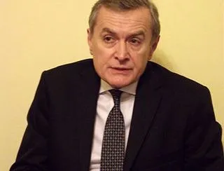 Gliński wygłosi przemówienie. Niezależnie od decyzji marszałek Sejmu