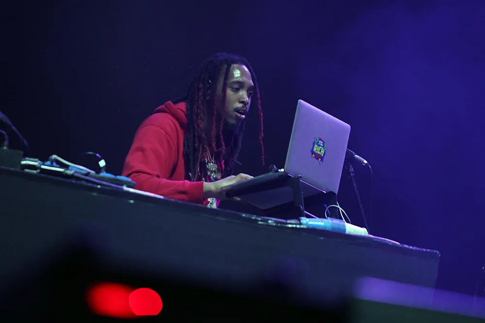 11099205-migos.jpg