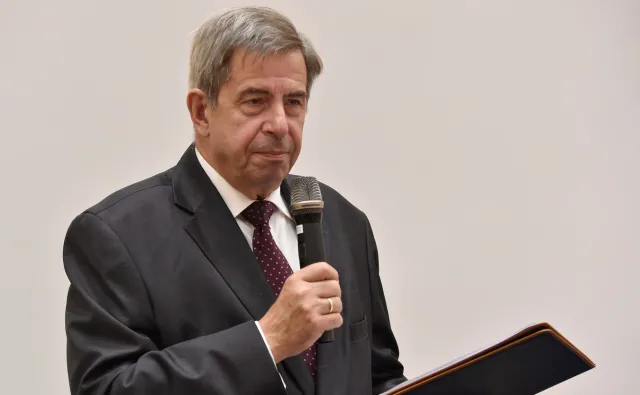 Prof. Zoll: Jeśli rząd nie uzna orzeczenia TSUE, to konsekwencją będzie wykluczenie Polski z Unii
