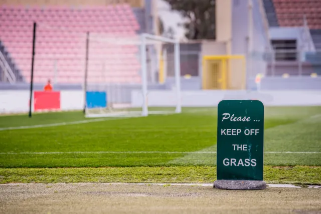 Rośnie liczba piłkarzy, którzy nie chcą wznowienia rozgrywek angielskiej Premier League