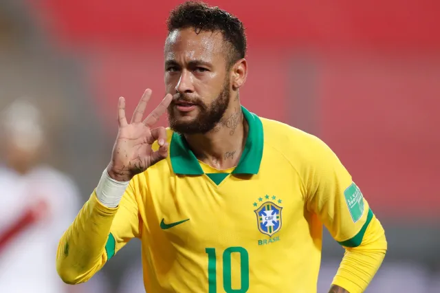 Hattrick Neymara w meczu z Peru. Wyprzedził Ronaldo, więcej goli ma już tylko Pele