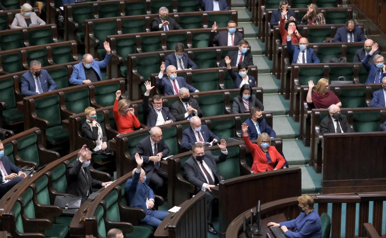 Sejm uchwalił budżet na 2021 rok. SZCZEGÓŁY