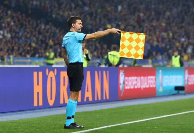 Półautomatyczny system oceniania pozycji spalonej na mundialu w Katarze