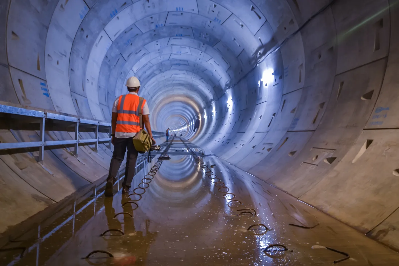 Powstaje najdłuższy na świecie podmorski tunel kolejowy