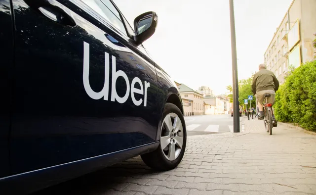 Bruksela bierze się za Ubera i Airbnb. Nikt nie uniknie fiskusa
