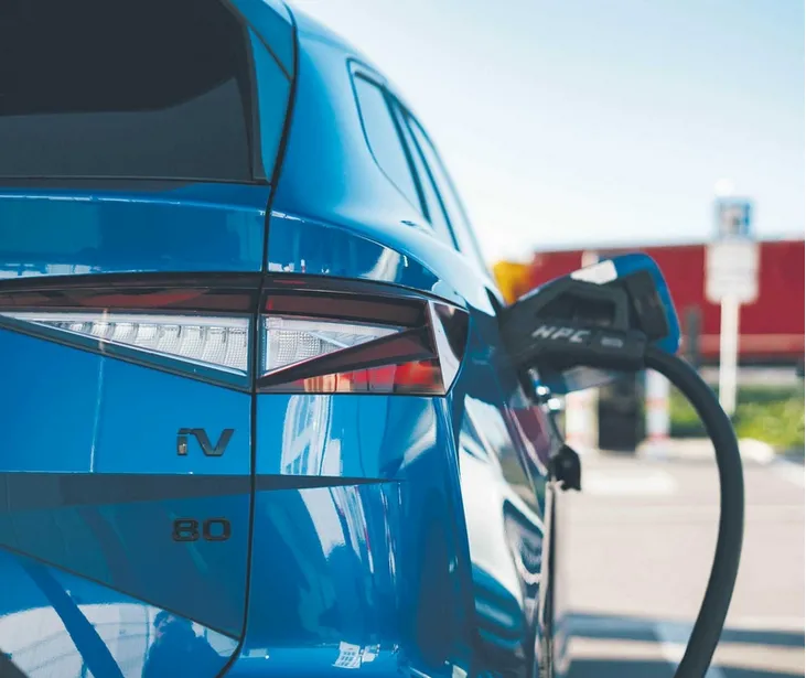 Pojazdy elektryczne pokonują kolejne granice