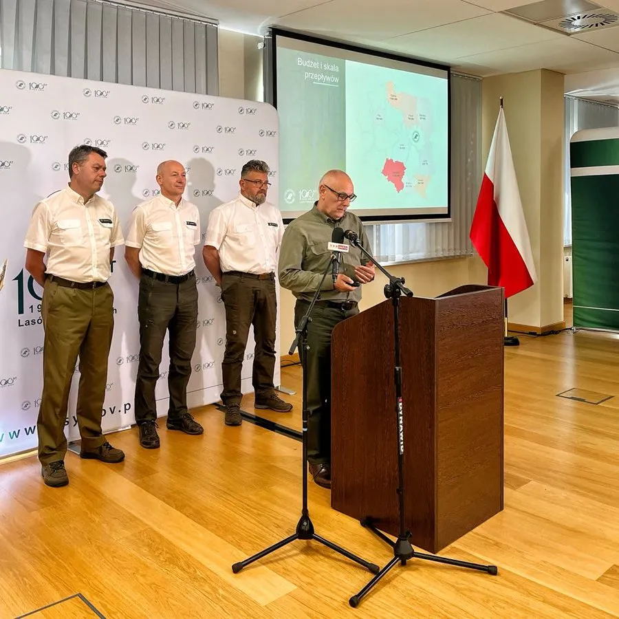 26 mln zł z kasy Lasów Państwowych na "cele polityczne".  Zawiadomienie do prokuratury ws. 11 osób