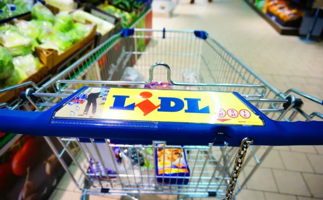 GIS: W jednym z rodzajów sera wykryto listerię i gronkowce. Lidl wydał komunikat