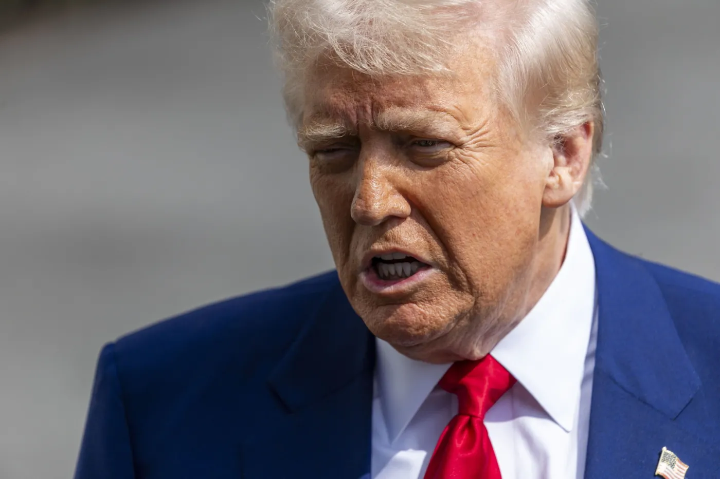 Dlaczego Trump nie nałożył ceł na Rosję? Amerykańska gazeta ujawnia
