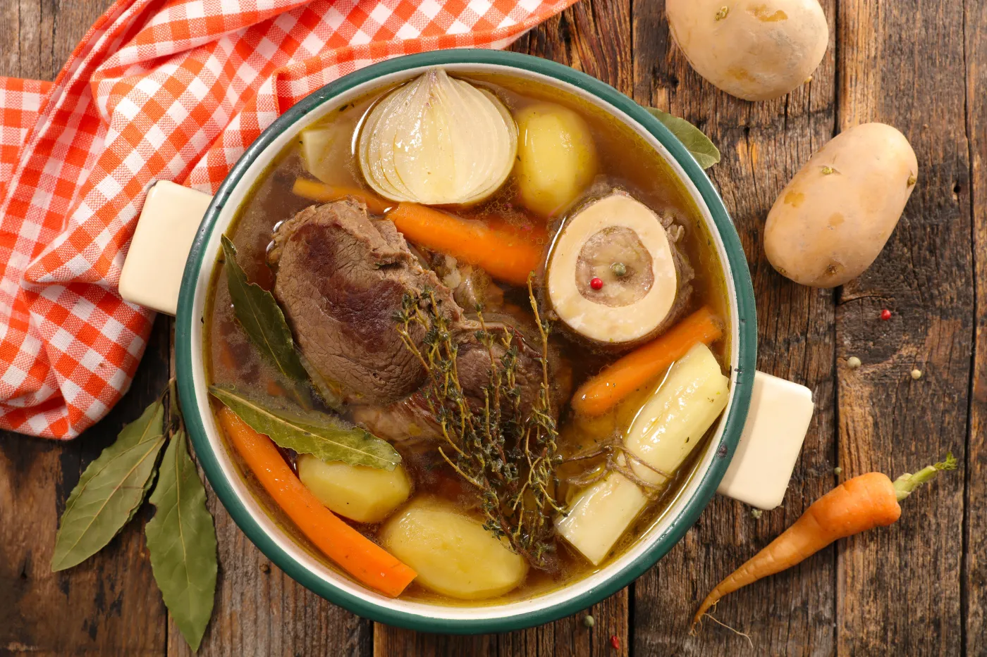Beef,Stew,With,Broth,And,Vegetables