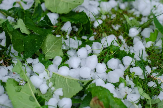 Superkomórki burzowe nad Polską i duży grad. PROGNOZA POGODY