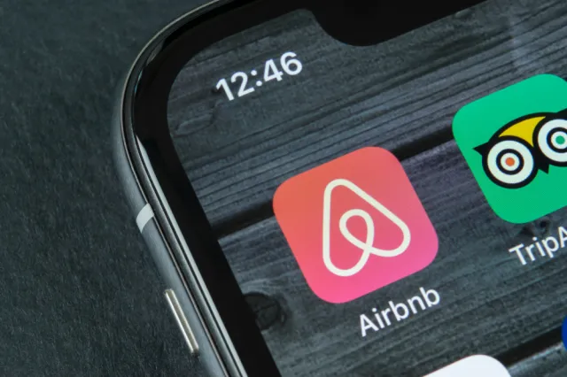 KE zawarła umowę m.in. z Airbnb i Booking. Będzie publikować dane