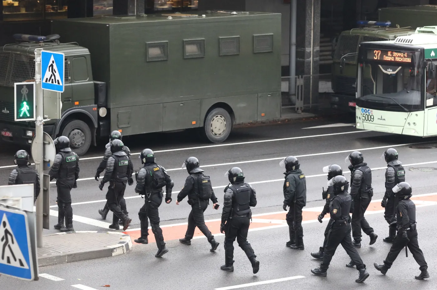Masowe protesty na Białorusi: W niedzielę zatrzymano ponad 800 demonstrantów