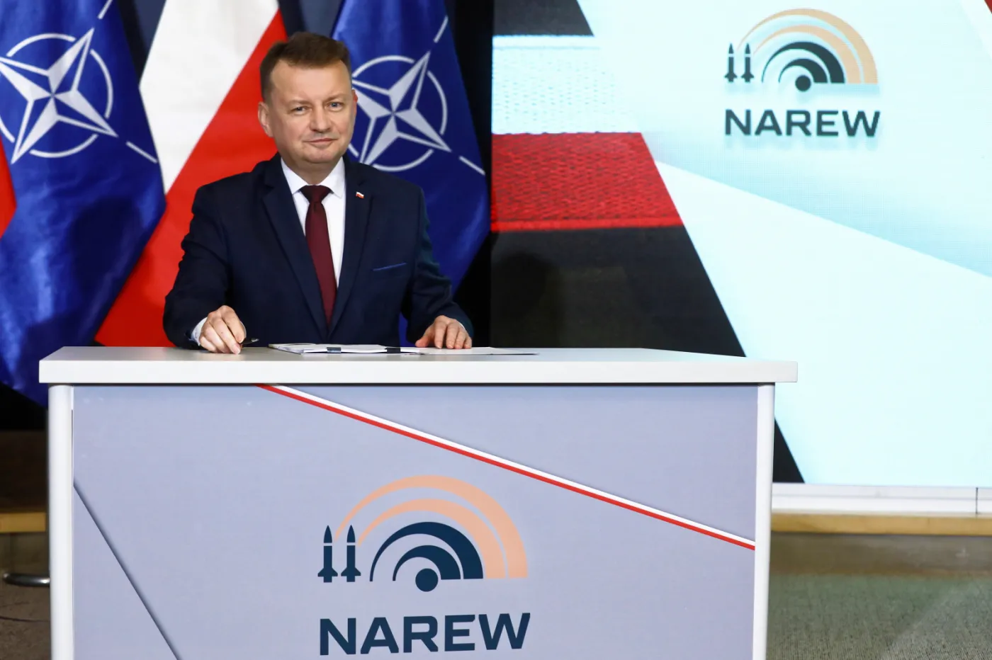 Szef MON podpisał umowę na dostawę elementów systemu Narew