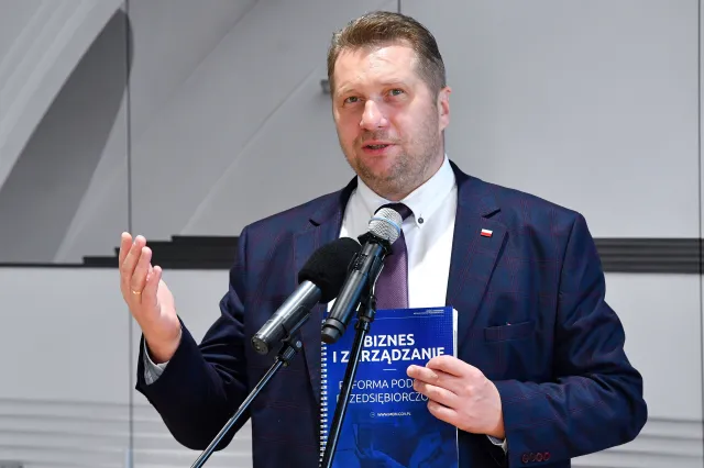 Czarnek o przedmiocie biznes i zarządzanie: Będzie praktyczne nauczanie przedsiębiorczości