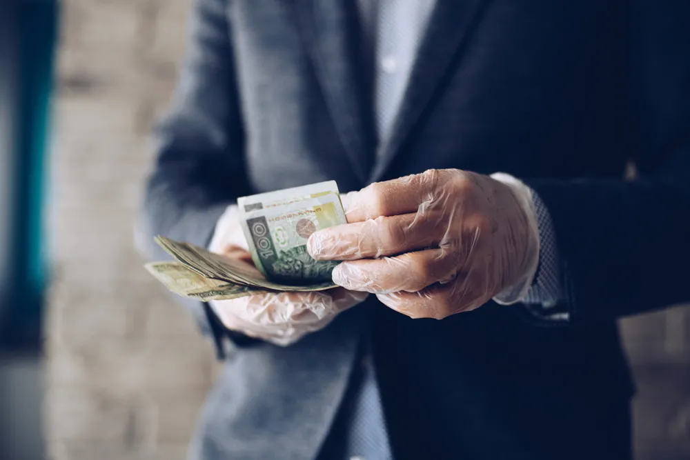 Wartość gotówki w epoce cyfrowej podbiła pandemia