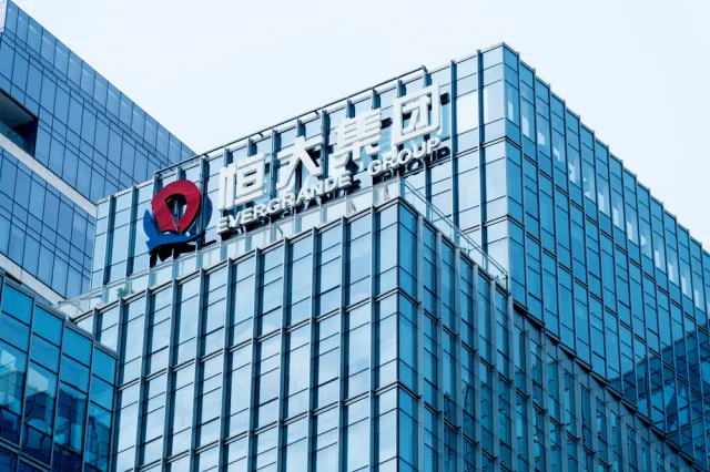 Czy problemy Evergrande można porównywać do Lehman Brothers?
