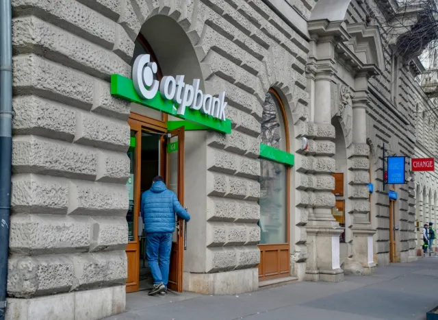 OTP jednak nie sponsoruje wojny? Ukraina skreśliła węgierski bank z listy