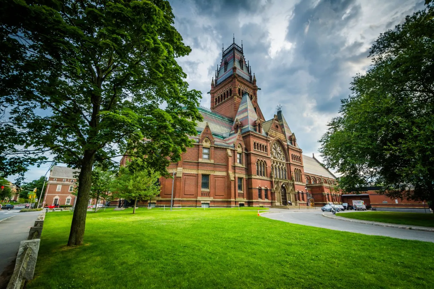 Uniwersytet Harvarda faworyzuje krewnych absolwentów, utrwalając nierówności społeczne