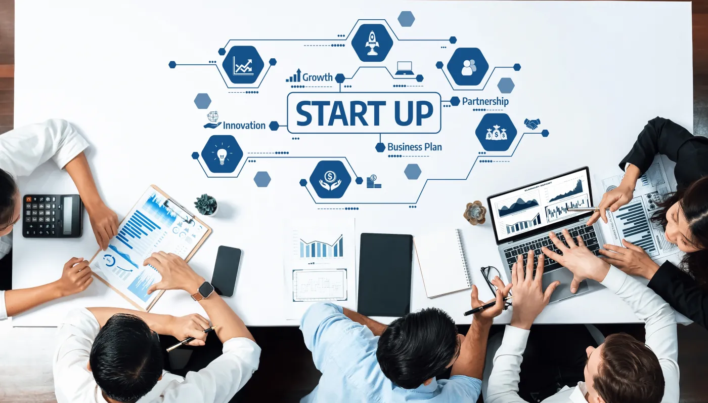 A,Dynamic,Business,Meeting,Focused,On,Startup,Strategy,,Showcasing,Collaboration