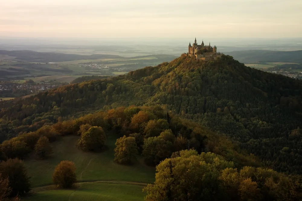 1342572-hohenzoll.jpg