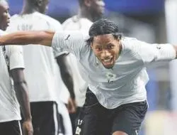 Napastnik Wybrzeża Kości Słoniowej Didier Drogba AP