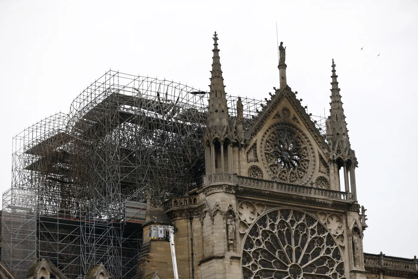 Czy Notre Dame uda się odbudować w 5 lat? Francja ogłosi konkurs na projekt rekonstrukcji iglicy