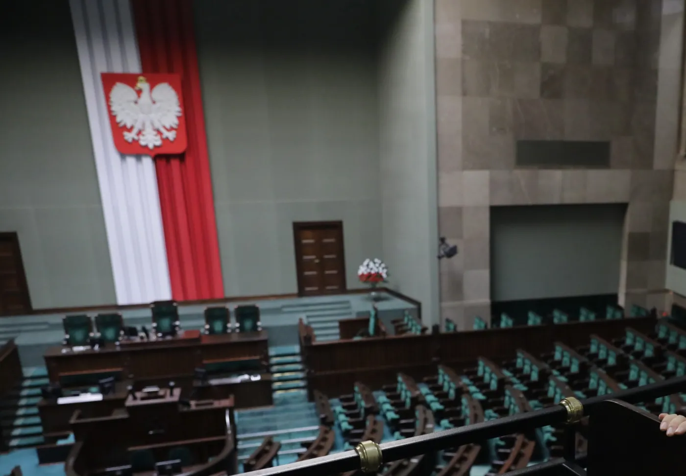 Polityczna paranoja w Polsce. Jesteśmy coraz bardziej podejrzliwi [WYWIAD]
