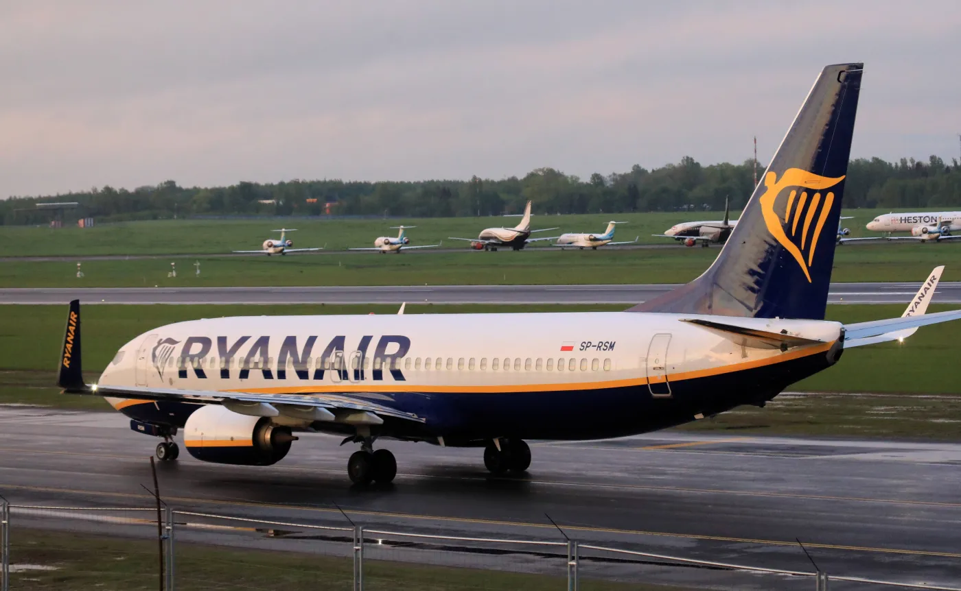 Pasażerowie samolotu Ryanair: Zatrzymanie Pratasiewicza było zainscenizowane
