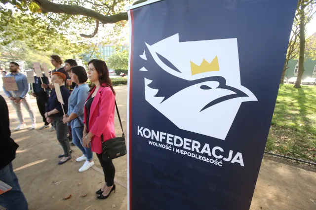 Rząd Konfederacji i… Najnowszy sondaż pokazuje, kto rozdaje karty