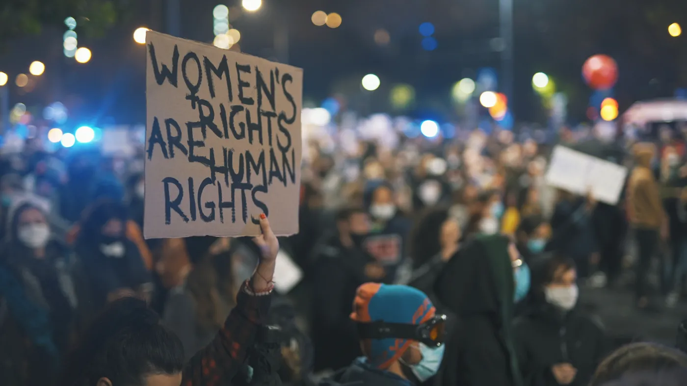 Kobieta musi mieć prawo wyboru. PE przyjął historyczną rezolucję: Dostęp do aborcji, antykoncepcji i edukacji seksualnej
