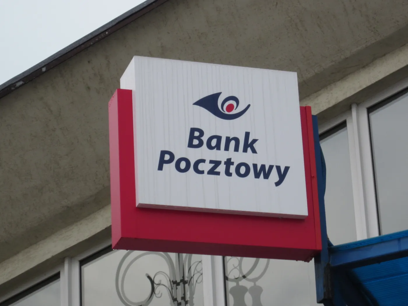 UOKiK: Banki Pocztowy i Plus dostosują się do wytycznych dot. kredytu konsumenckiego