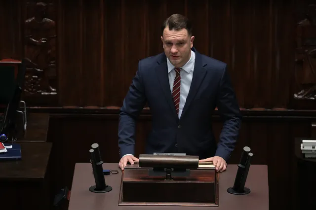 Politycy PiS: Oczekujemy, że Mejza zawiesi swój udział w pracach ministerstwa