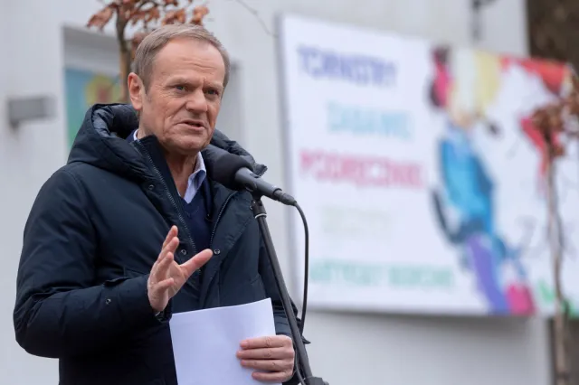 Tusk: Mało prawdopodobne, by Kaczyński odważył się zeznawać przed NIK