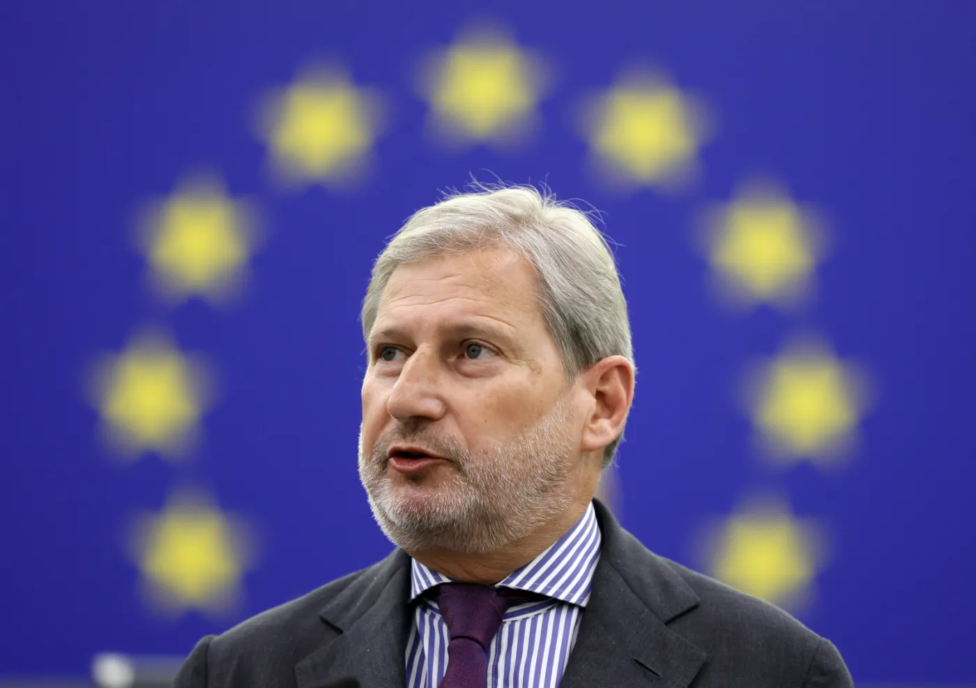 Komisarz UE ds. budżetu: Jest jeszcze za wcześnie na wsparcie finansowe dla krajów UE przyjmujących uchodźców