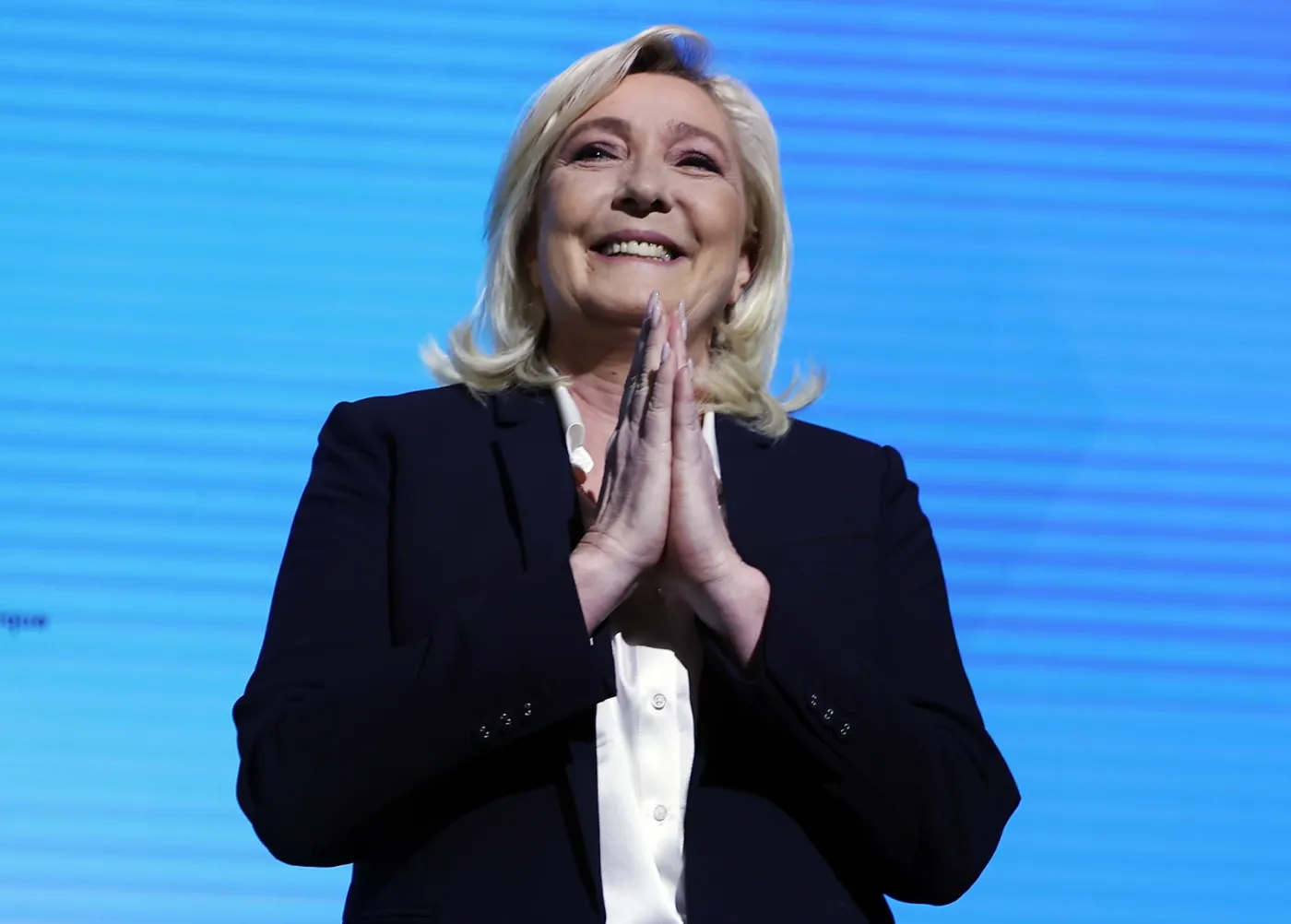 Czym gra Le Pen? "Udało jej się przejąć tematy, na których opierał się dotąd przekaz lewicy" [WYWIAD]