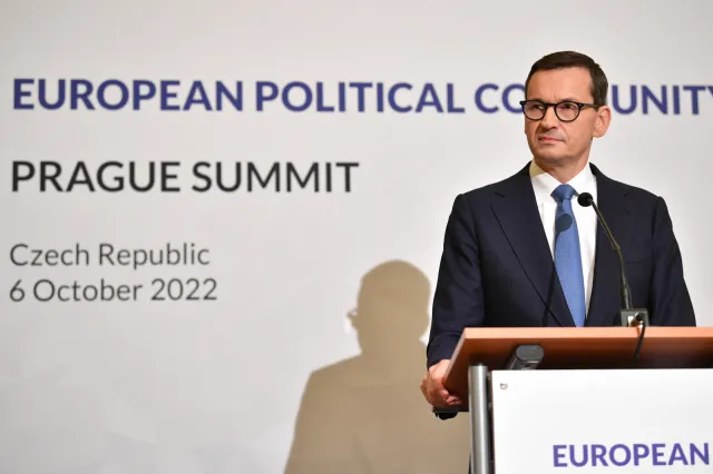 Premier Morawiecki: Szczyt w Pradze potwierdził, że Rosja jest w pełnej izolacji