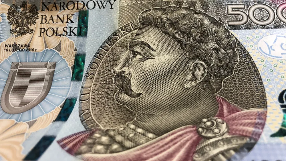 9 tys. zł  to dużo czy mało? Tani populizm a zarobki włodarzy
