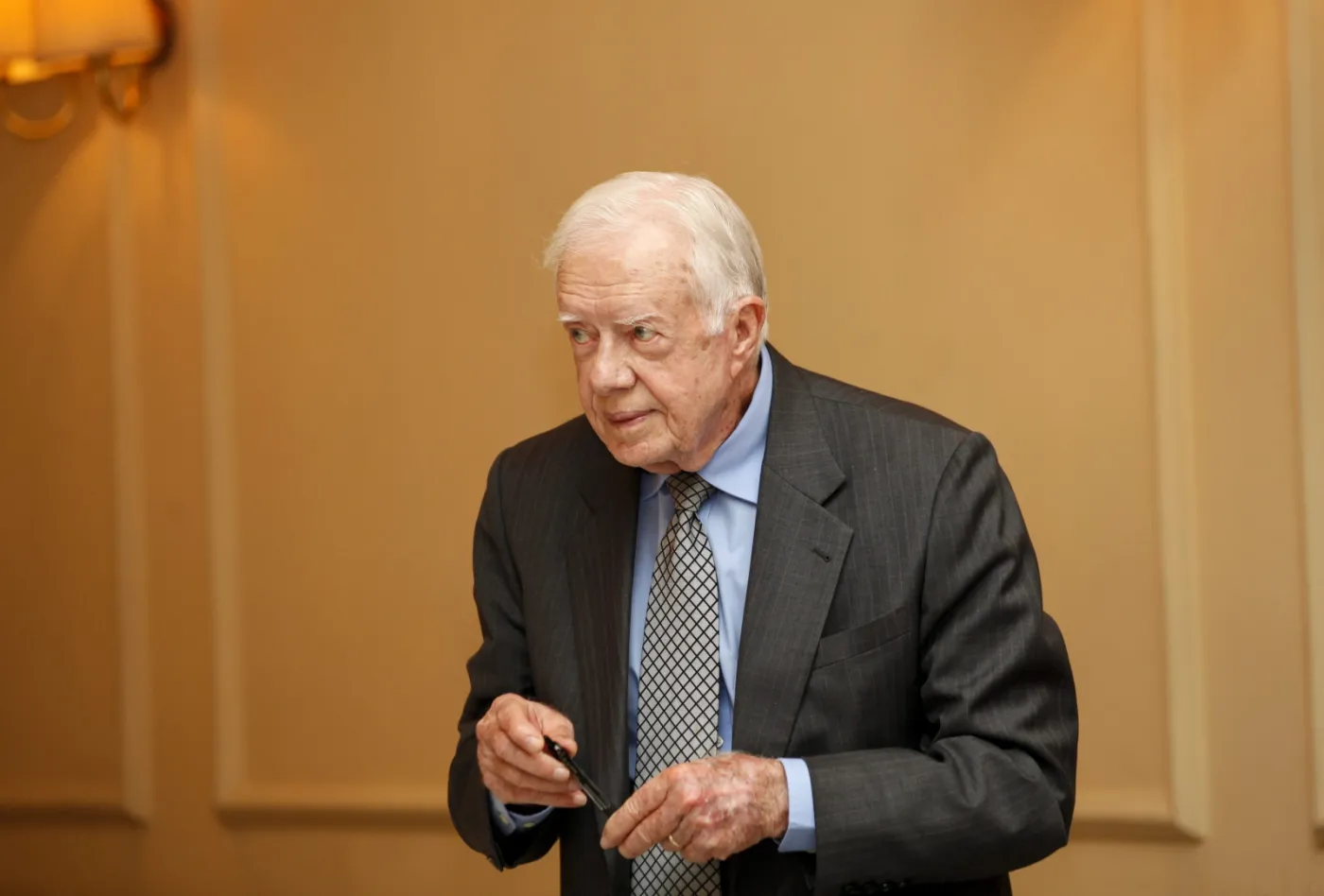 Jimmy Carter choruje na raka