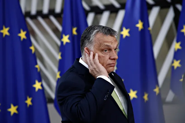Bruksela ograła Węgry. Pieniądze w zamrażarce