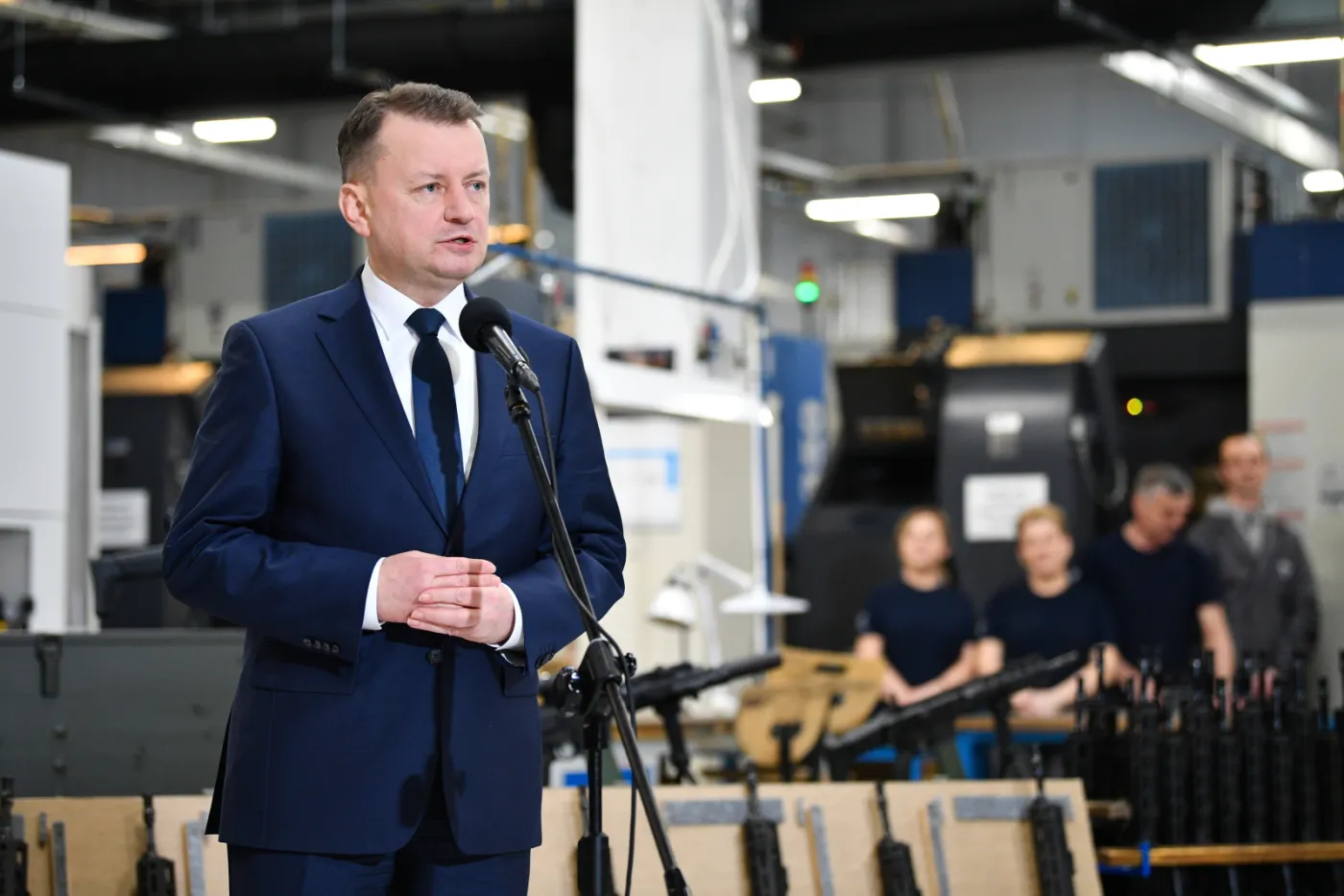 Błaszczak: Zamówionych zostało niemal 200 tys. karabinków GROT za ponad 2 mld zł