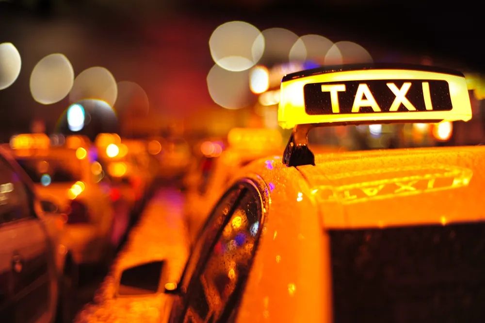 Hiszpańscy taksówkarze razem przeciwko Uberowi