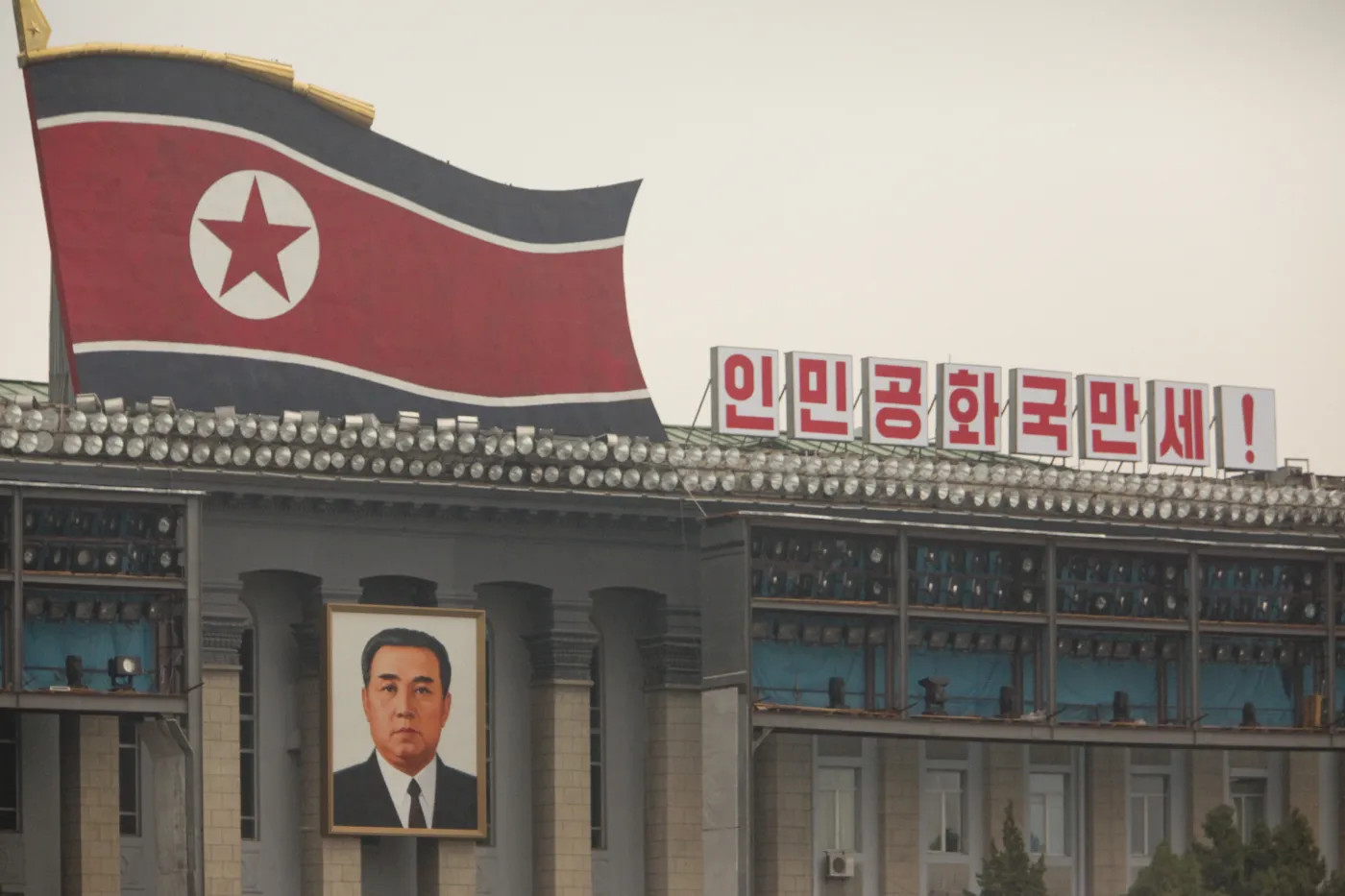 Korea Północna sugeruje zagranicznym ambasadom ewakuację
