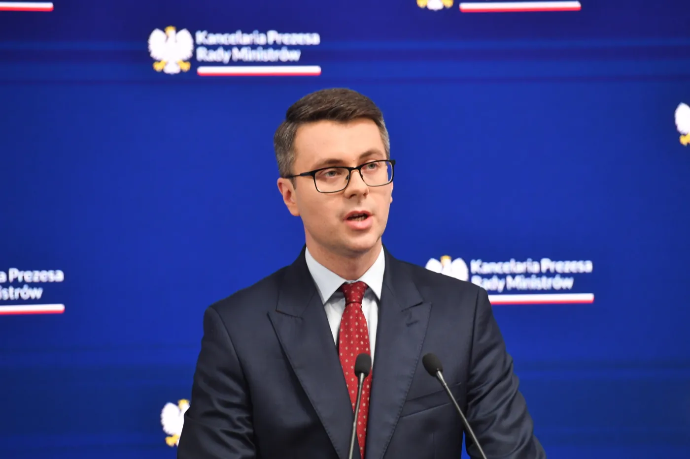 Pierwsze pięć pozycji na pilotach dla kanałów TVP? Rzecznik rządu tłumaczy