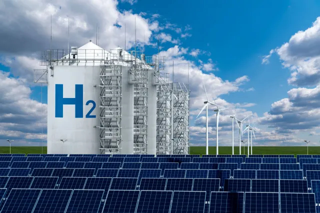 Transformacja energetyczna w Polsce – wodorowa droga do energii atomowej
