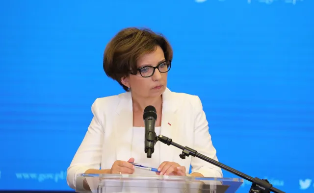 Marlena Maląg: Zatrudnieni zdalnie mogą zostać objęci badaniem trzeźwości [WYWIAD]